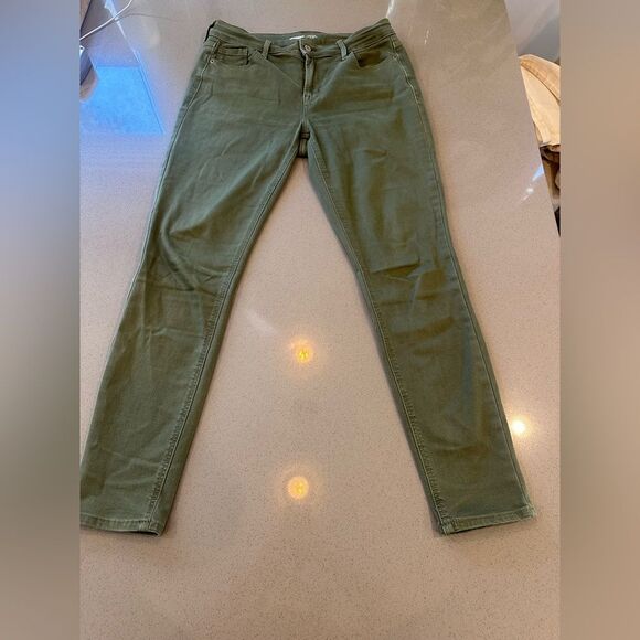 Old Navy Women's Rockstar Super Skinny Mid Rise Olive Green Color Jeans Size 10 - Picture 2 of 11